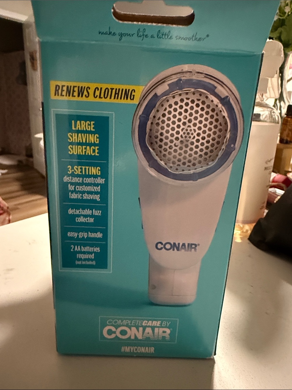 Conair Fabric Shaver - White & Teal